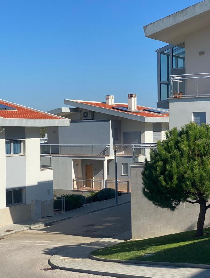 Villa With Views Over The Atlantic Ocean And Swimming Pool Famalicão Εξωτερικό φωτογραφία