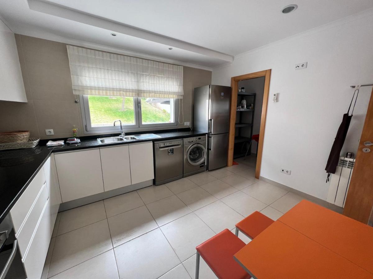 Villa With Views Over The Atlantic Ocean And Swimming Pool Famalicão Εξωτερικό φωτογραφία