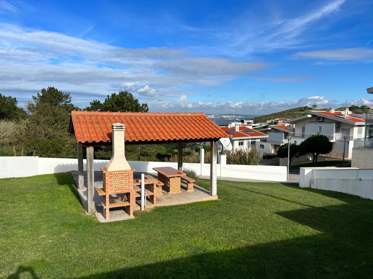 Villa With Views Over The Atlantic Ocean And Swimming Pool Famalicão Εξωτερικό φωτογραφία